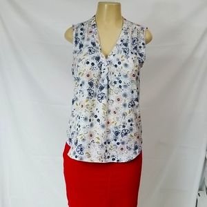 ST TROPEZ WEST SMALL FLORAL SLEEVELESS TOP